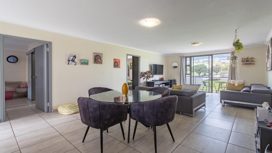 2 Bedroom Property for Sale in Zonnebloem Western Cape